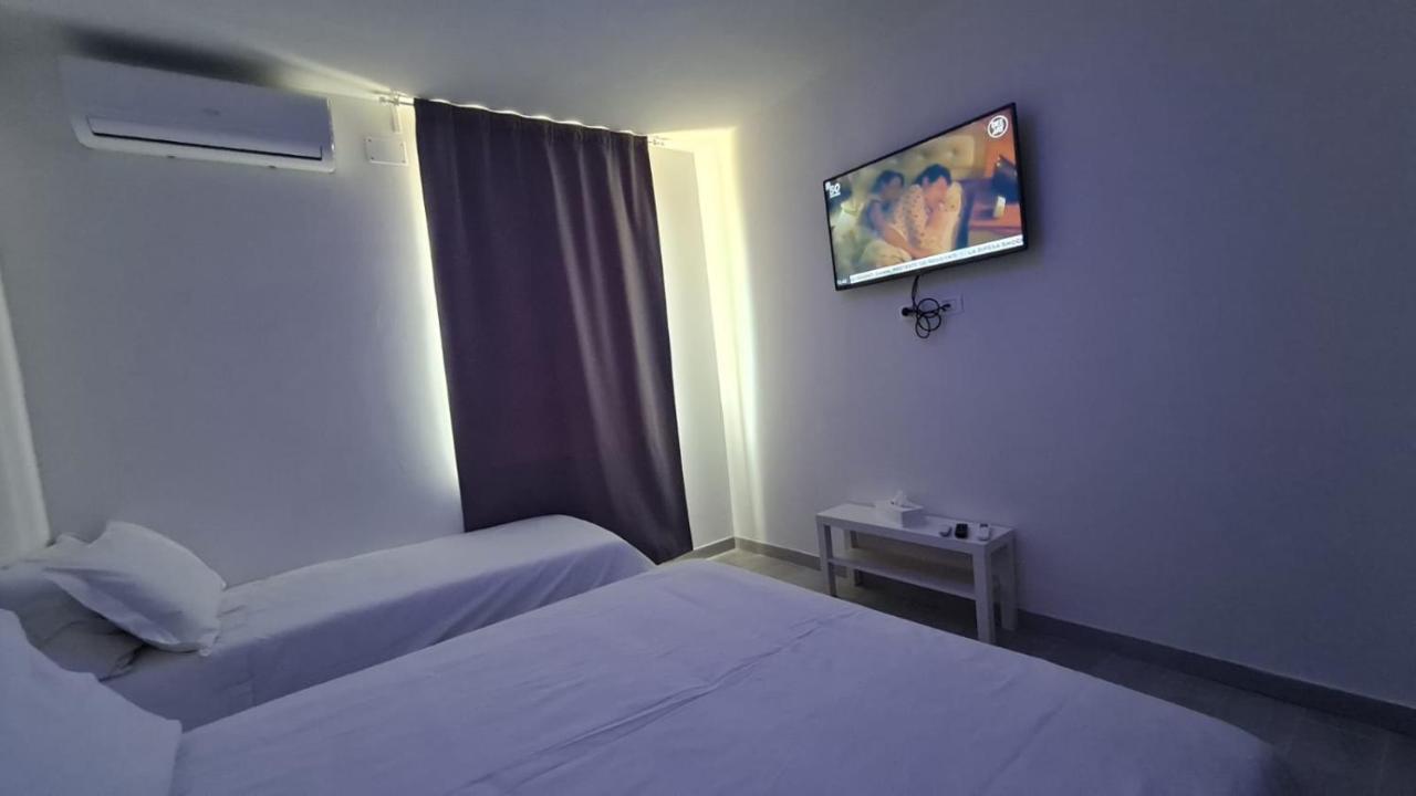 Me Besito Bed & Breakfast Ari Екстериор снимка